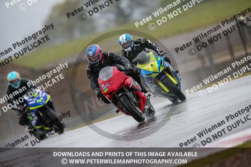 PJM Photography;donington no limits trackday;donington park photographs;donington trackday photographs;no limits trackdays;peter wileman photography;trackday digital images;trackday photos